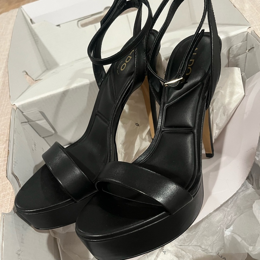 Aldo Xandra Black Platform Heel Sandals - Picture 5 of 5